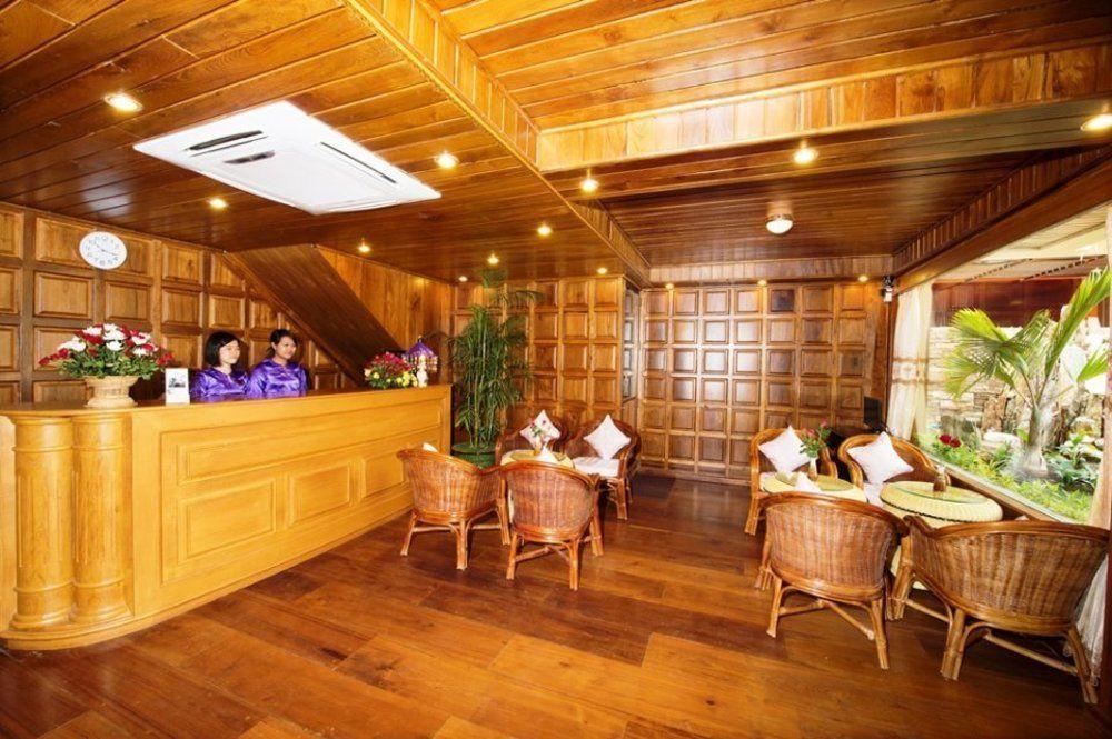 The Hotel Emperor Mandalay Bagian luar foto