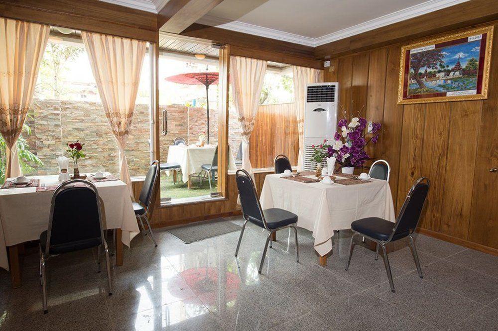 The Hotel Emperor Mandalay Bagian luar foto